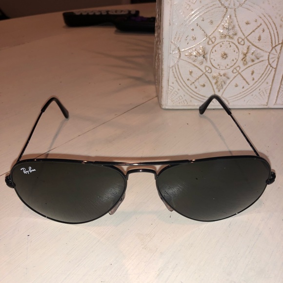 All black ray ban aviators, worn twice, brand new! - Picture 2 of 6